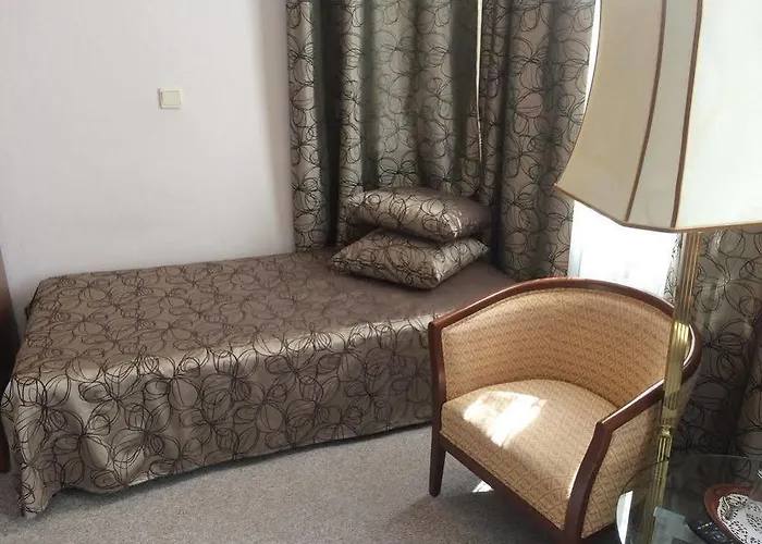 Xantener Eck 2* برلين