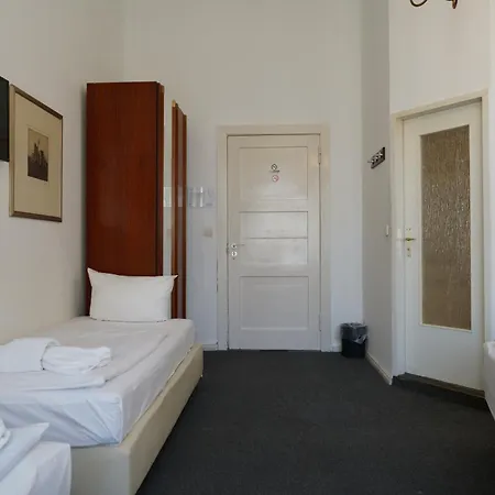 Hotel Xantener Eck 2*