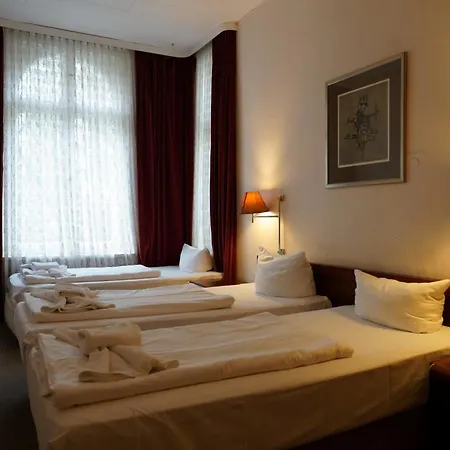 Xantener Eck Hotel 2*